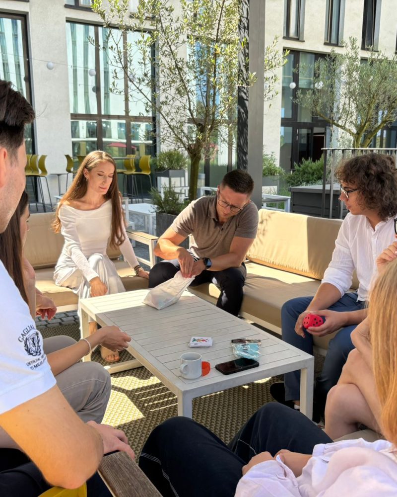 dfdd0fb2-bfc5-4fab-b43d-a79859e9bfd1 dfdd0fb2-bfc5-4fab-b43d-a79859e9bfd1